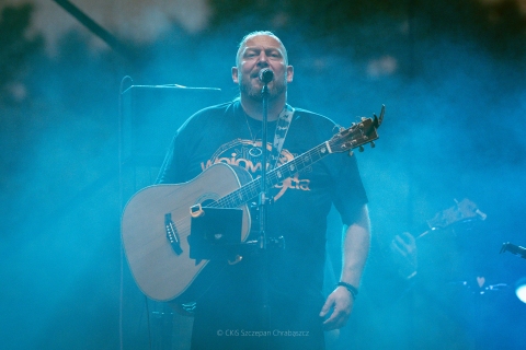 FK-Dom-o-zielonych-progach-04