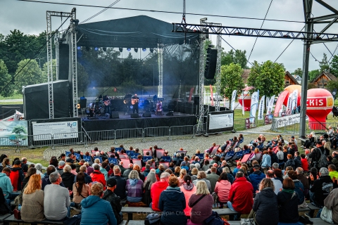 FK-Dom-o-zielonych-progach-18