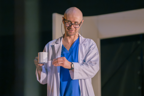 FK-TW-Kim-jest-pan-Schmitt-07